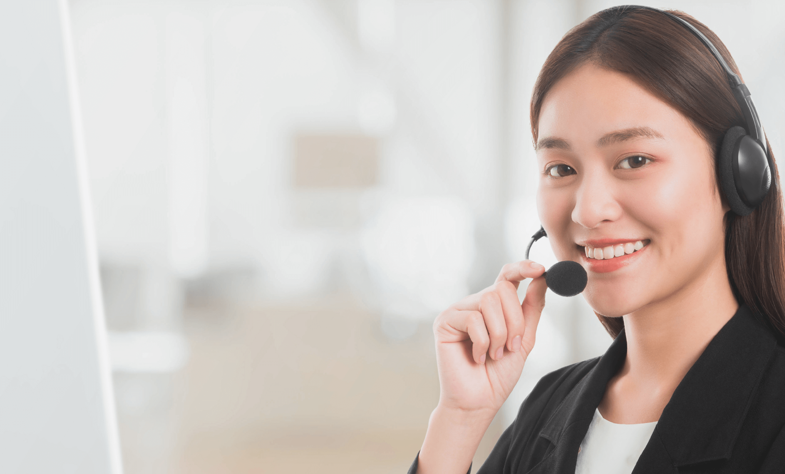 asian-woman-doctor-headset-taking-calling-her-headset-microphone-online-ache-patient 1 Maxicare customer support